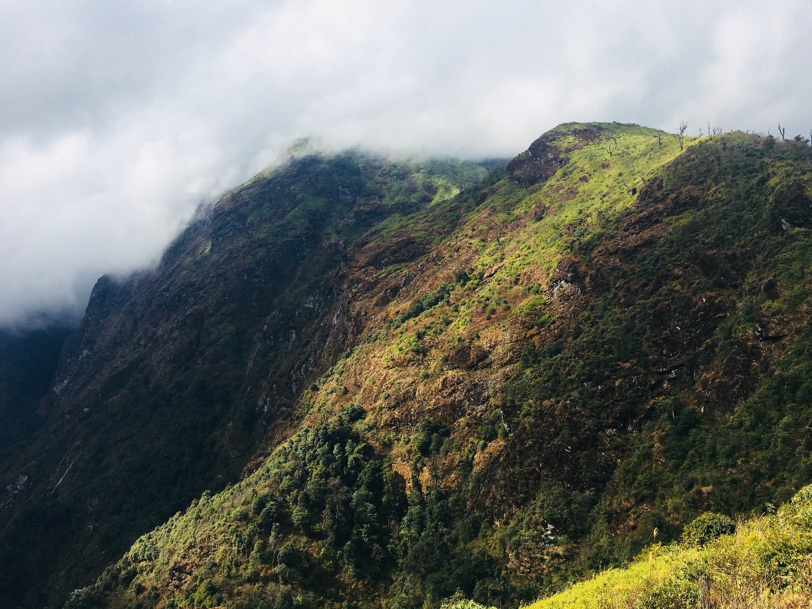 13 Days Wonderful Hiking Adventure from Bac Ha Hoang Su Phi Tan Quang
